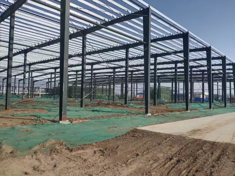ISO zatwierdził China High Performance Industrial Workshop Budynek 46M Wysokość 36M Clear Span Jednopiętrowy warsztat Cena